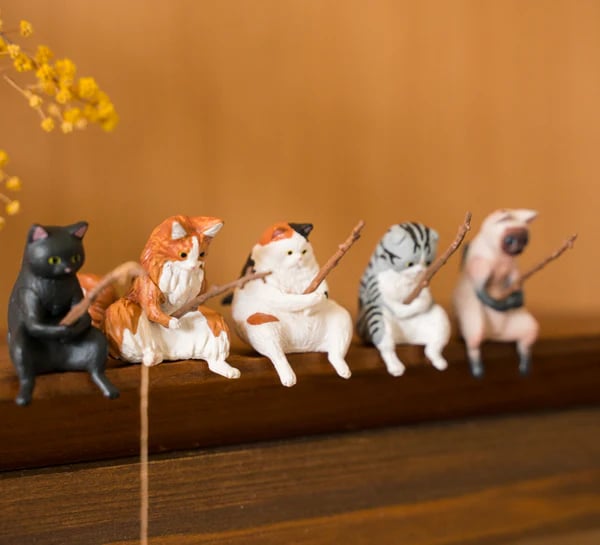 ⏰LAST DAY 60% OFF🔥 Hand-Painted Mini Cat Desk Figurines – Set of 5 Cute Cartoon Kitty Companions