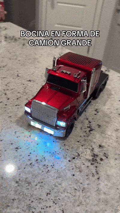 WS-570 Retro American Truck Model Bluetooth Replica Speaker – Portable HD Sound