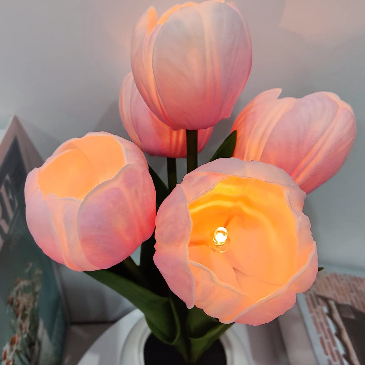 🏆Flash Sale⚡ 50K+ 🎁✨Simulation Tulip Nightlight with Vase Table Lamp🎄